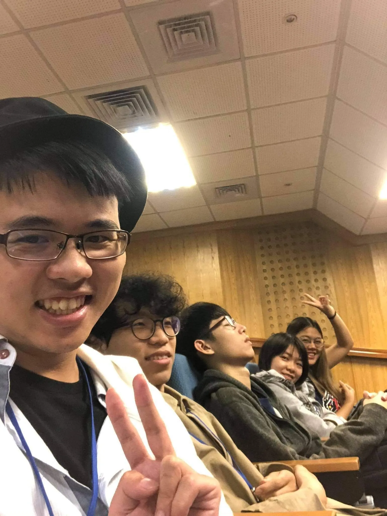 【得獎作品】SportLite (給長者們的運動交流平台)